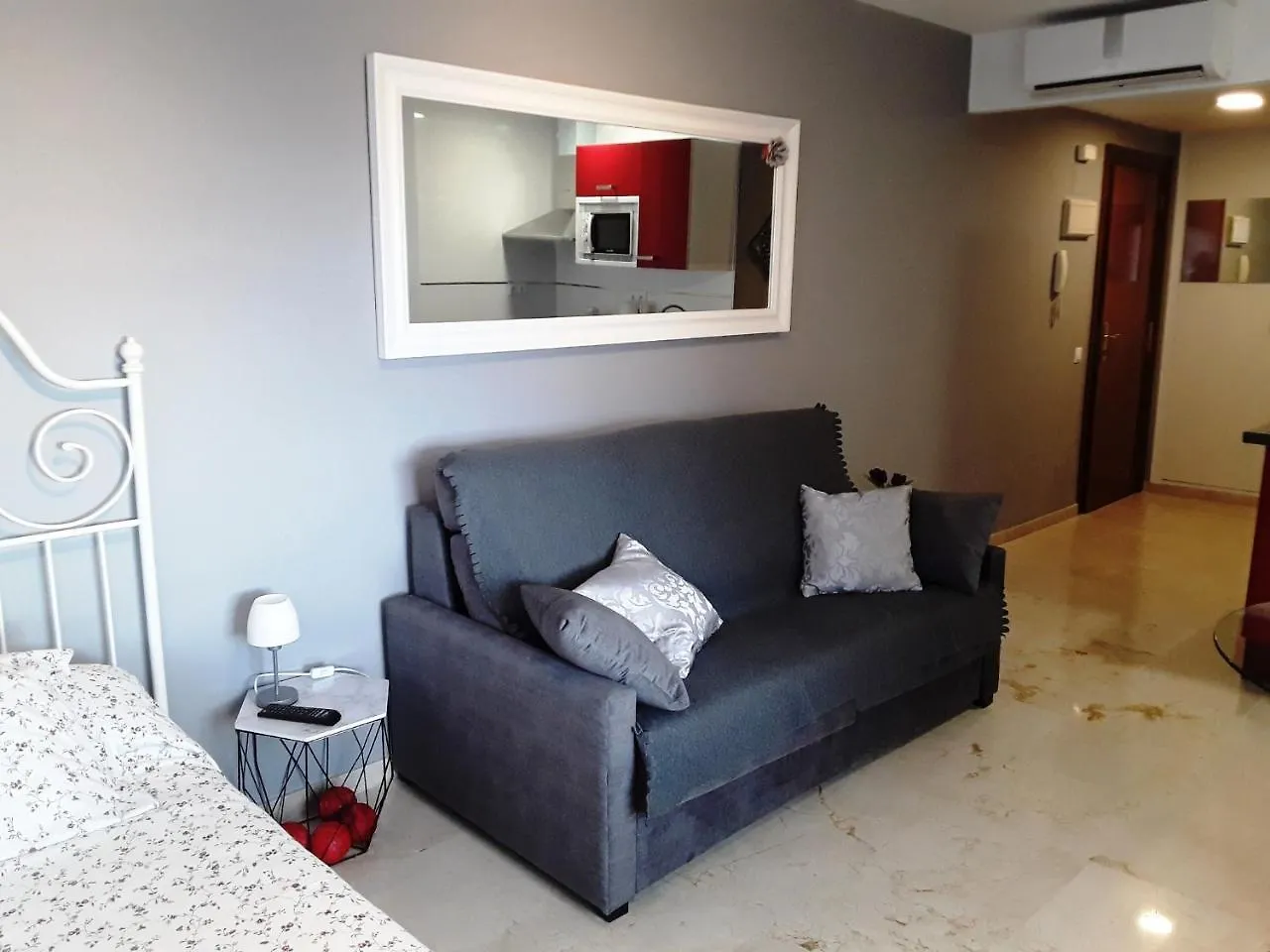 Apartamentos Roca Chica Torremolinos 0*,  Spain