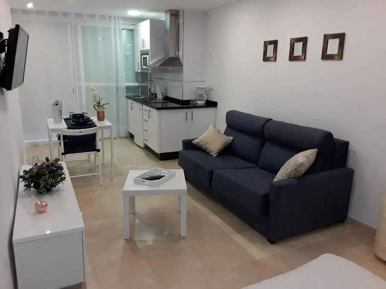 Apartamentos Roca Chica Torremolinos 0*,